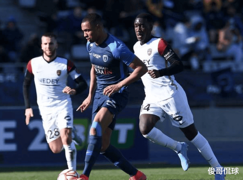 包含亚眠主场告负，未能守住领先优势的词条