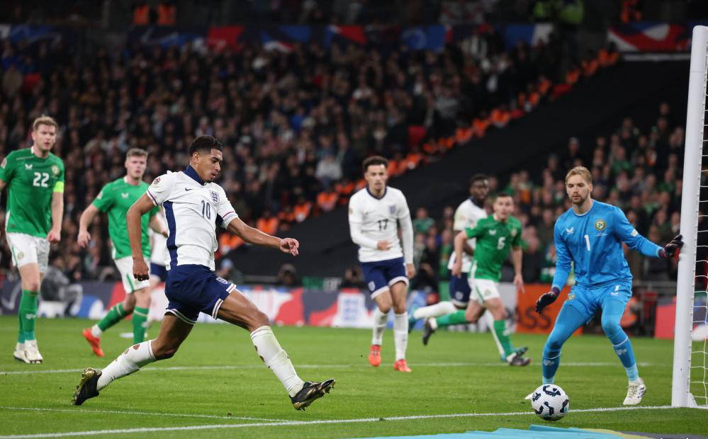 主流联赛激战频发：意大利队抢夺胜利关键的简单介绍