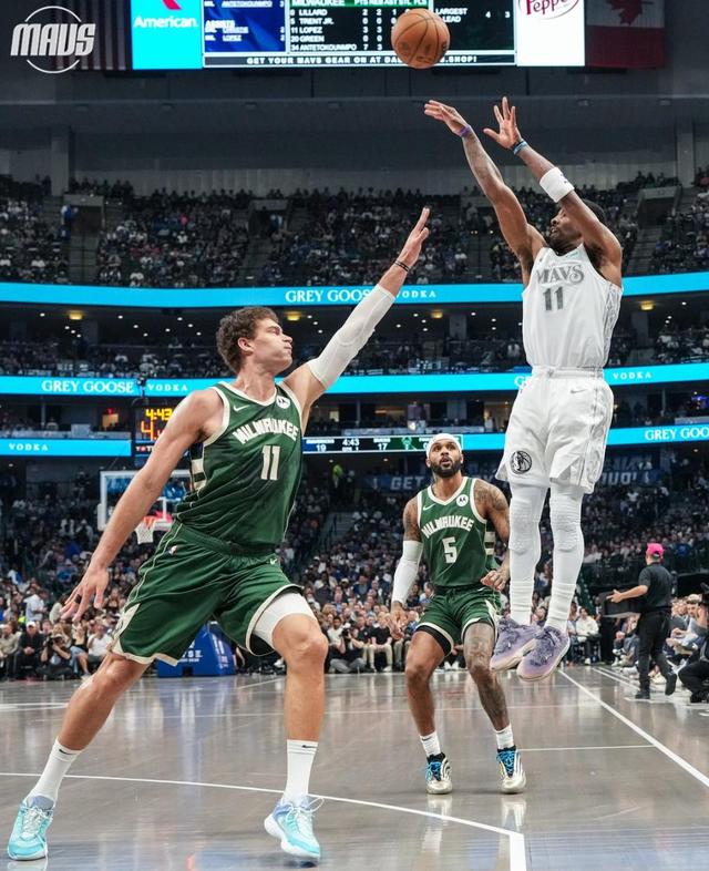 开云体育-NBA季后赛悬念重重，步行者逆转雄鹿晋级东部决赛