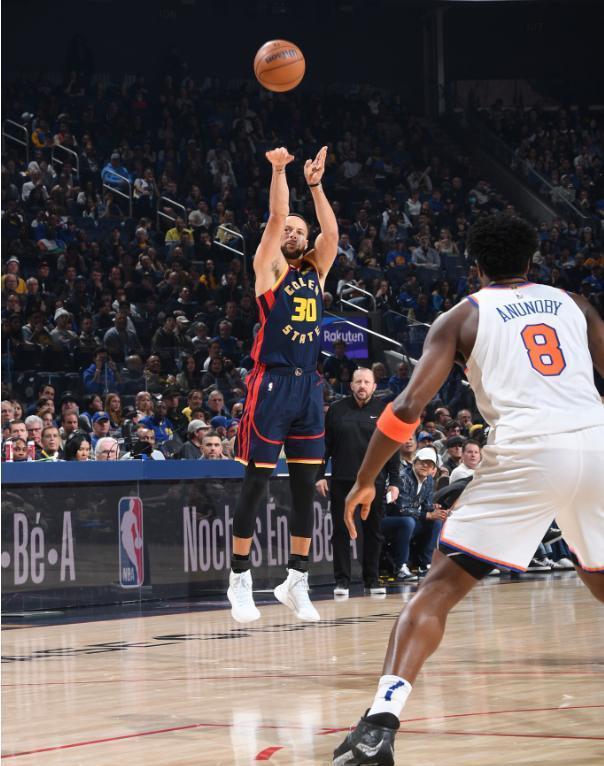 开云下载-爵士逆转尼克斯，西部成绩继续领先的简单介绍