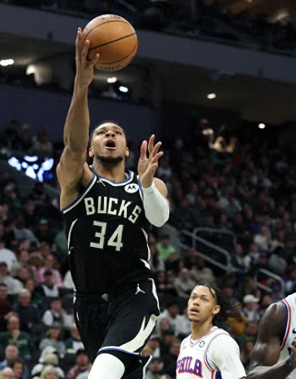 关于雄鹿全队状态火热，连胜势头不减的信息