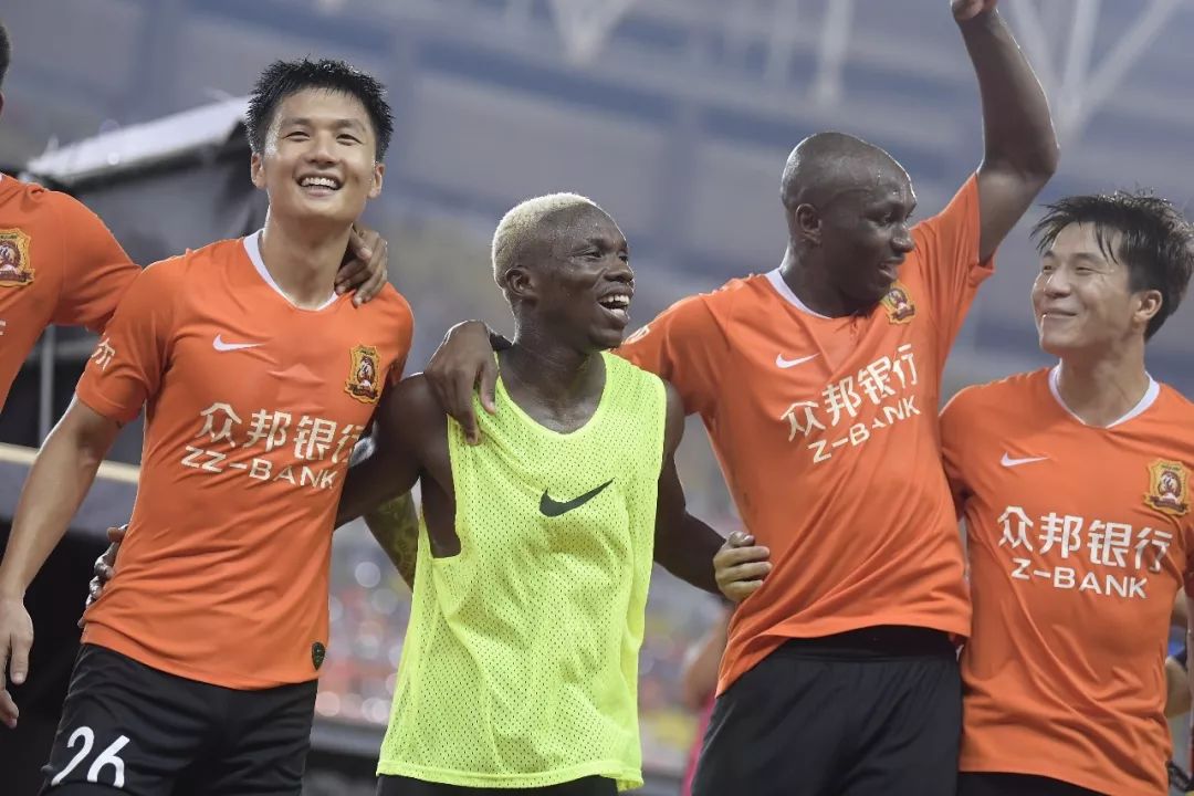 山东队大胜湖南队，主场取得胜利