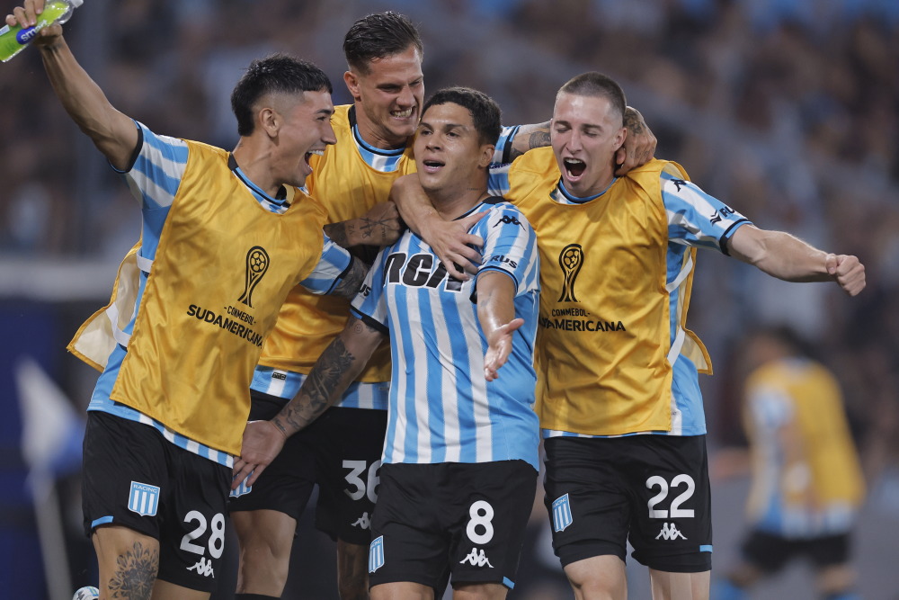 南特球队球员因伤退出近期比赛