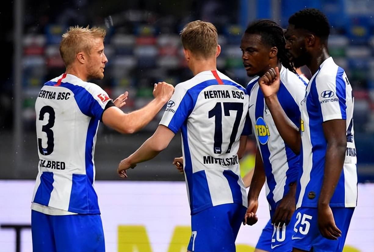 关于摩纳哥客场大捷，法甲领头羊保持不败的信息