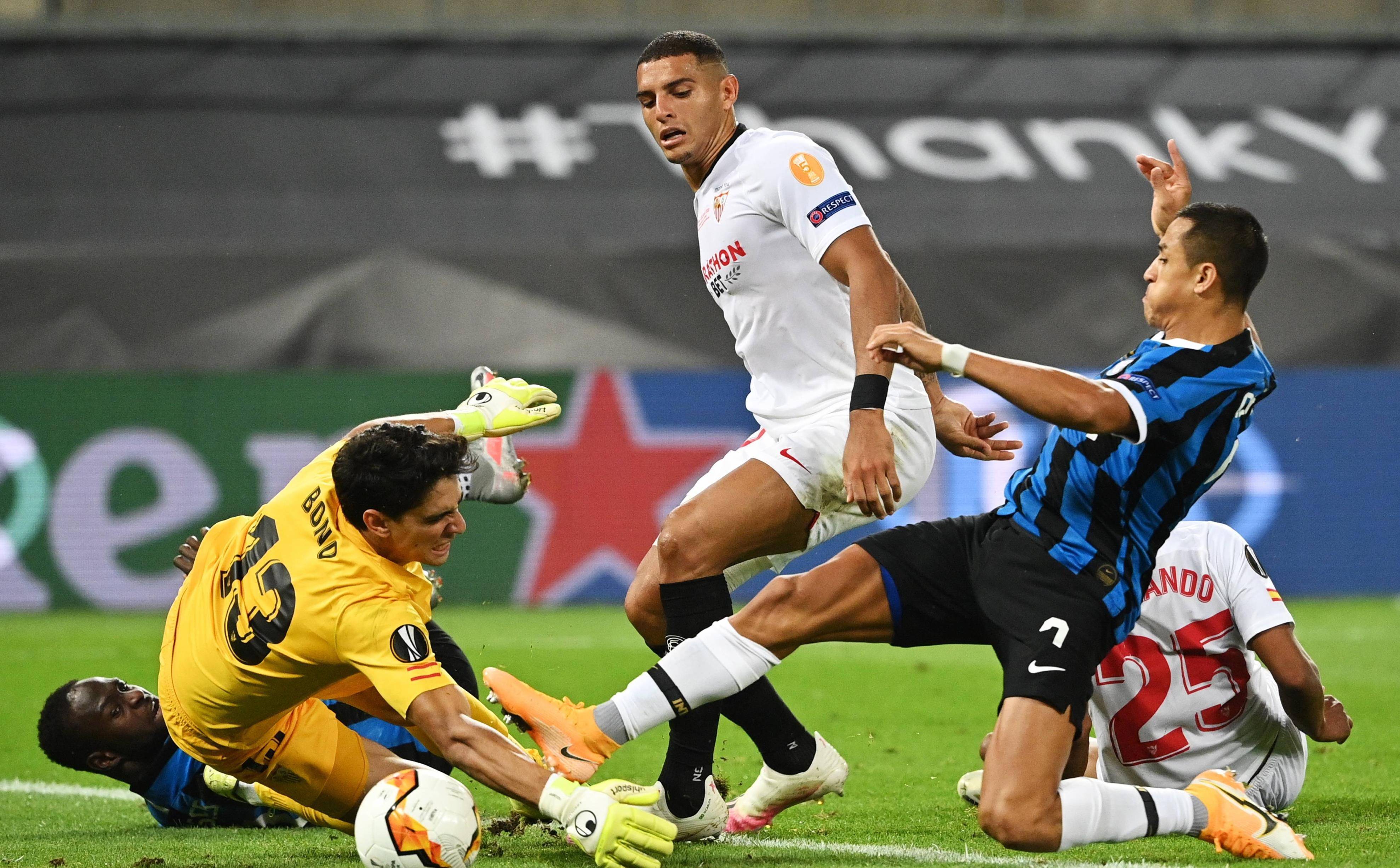 开云体育-塞维利亚在主场取胜，连续三场比赛保持不败