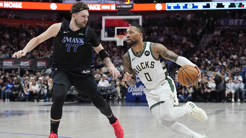 开拓者绝杀独行侠，利拉德时刻挺身而出