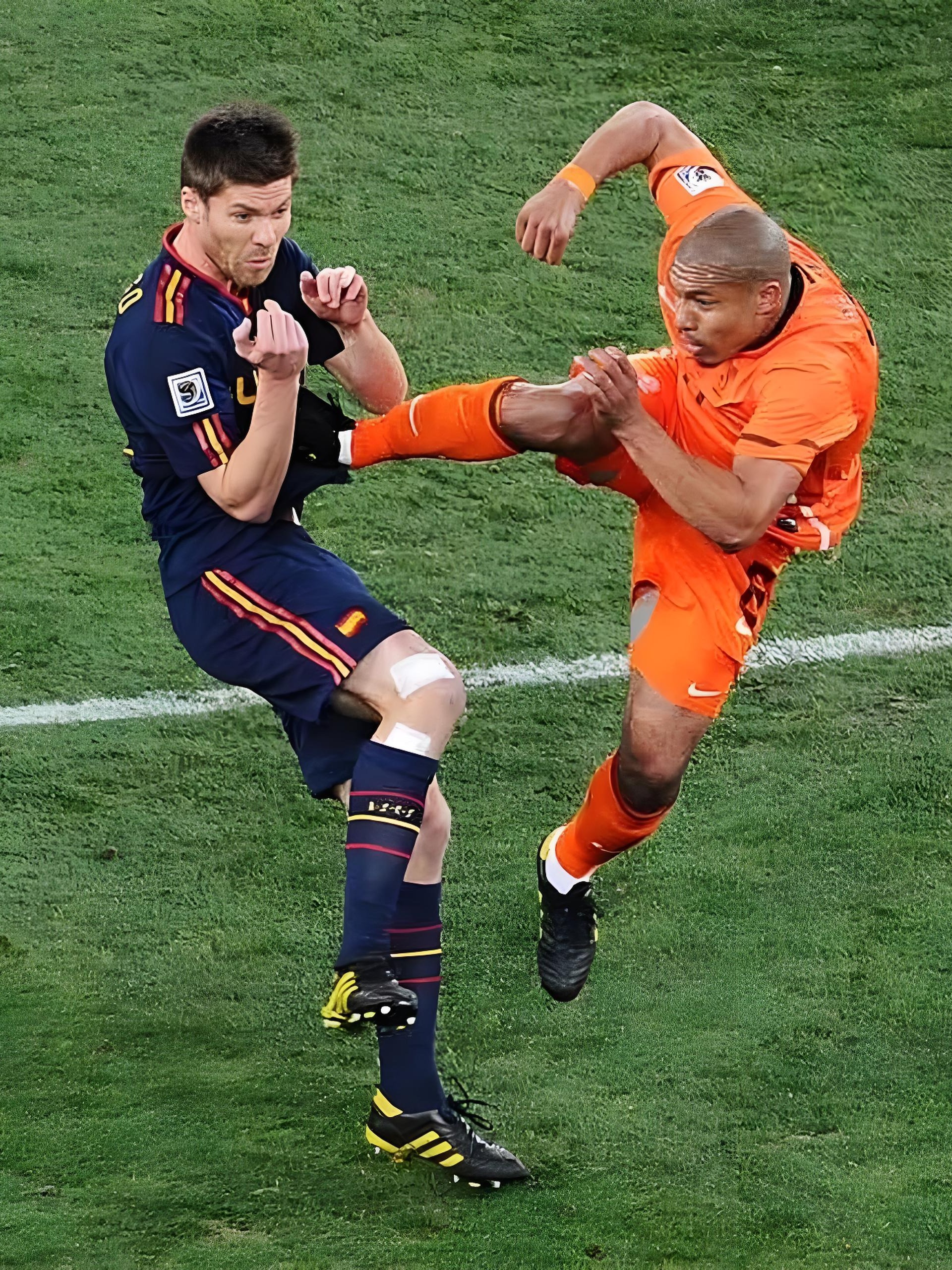 职业足球赛事轮番上演，球员技术不断提升