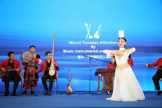 开云平台-捷克运动员获得好荣誉赢得掌声的简单介绍