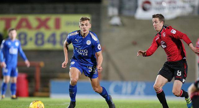 开云体育在线-卡迪夫城主场遗憾失利，保级前景稍显黯淡