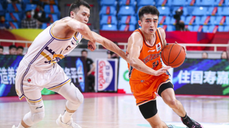 上海男篮大胜江苏队，展现出色实力