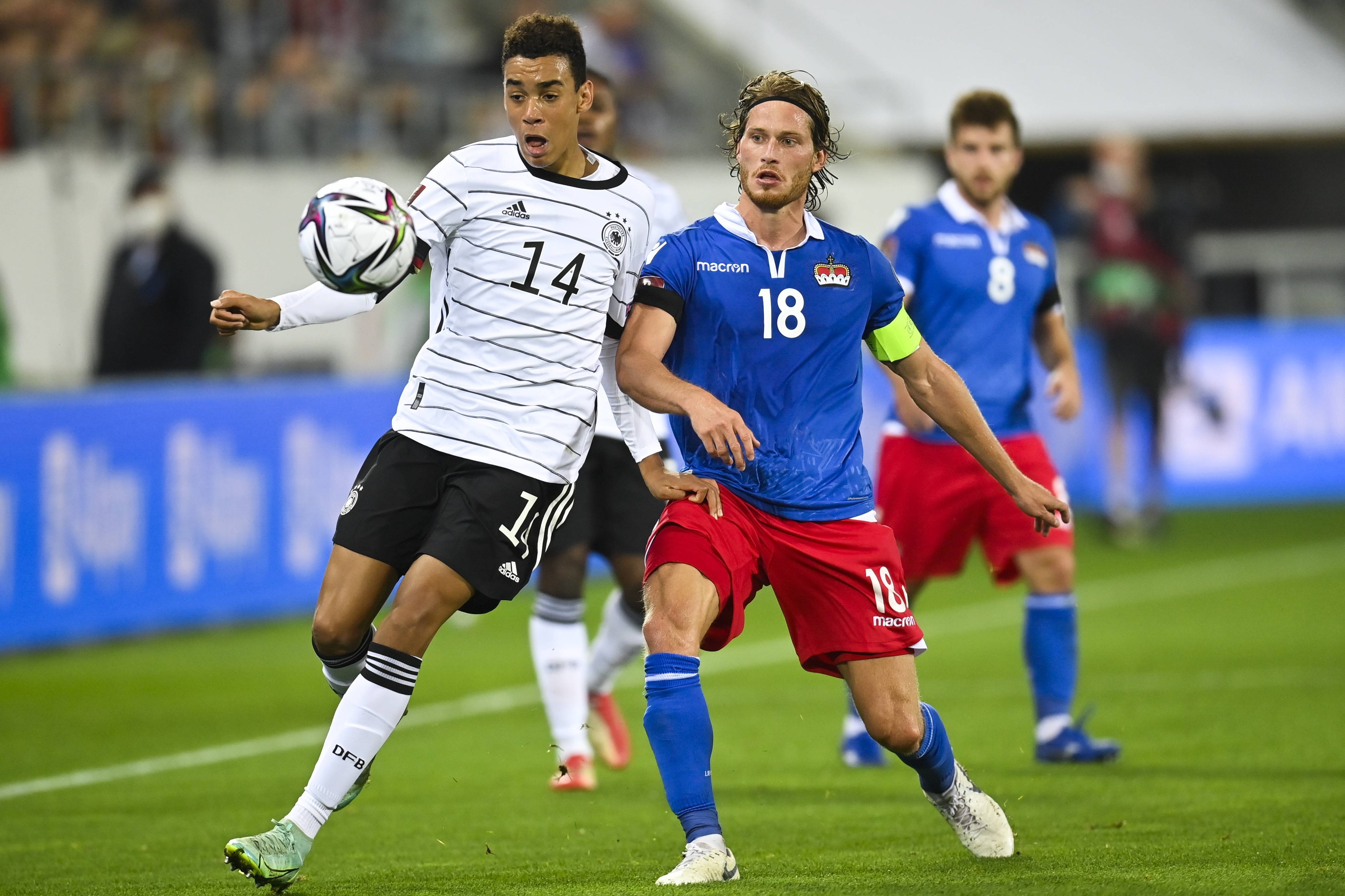 欧洲预选赛：场面凶悍，精彩不断