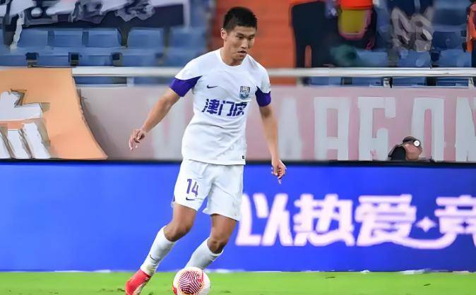 开云平台-中超球员荣膺国内最佳射手，技艺超群