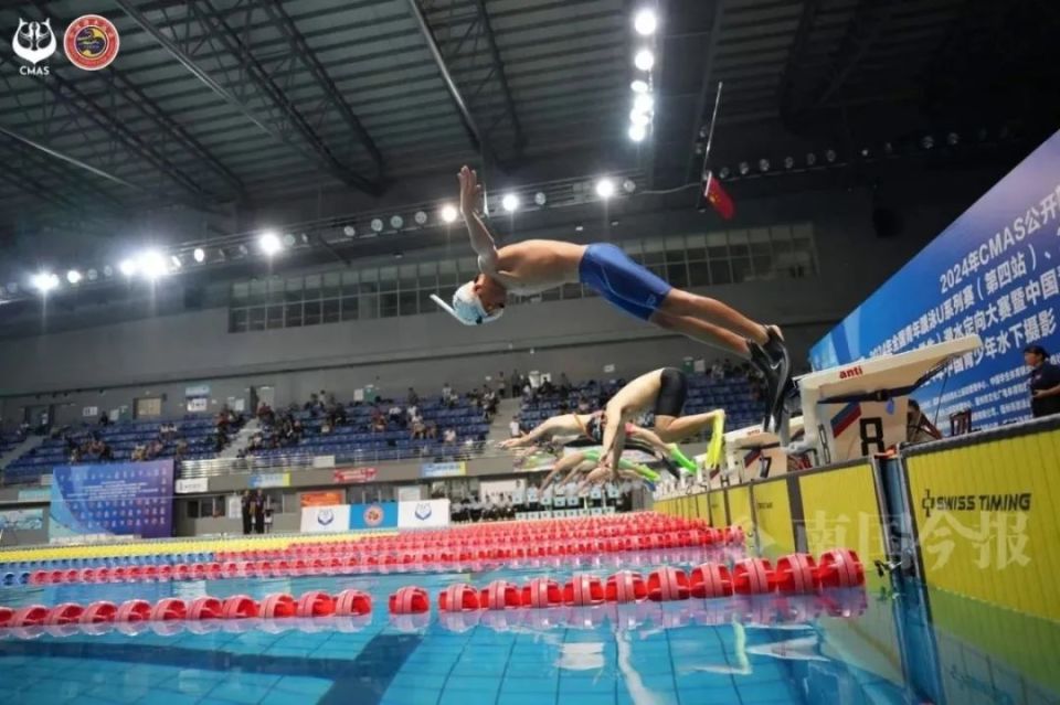 游泳决赛泳池上演激烈角逐，冠军夺得人心的简单介绍