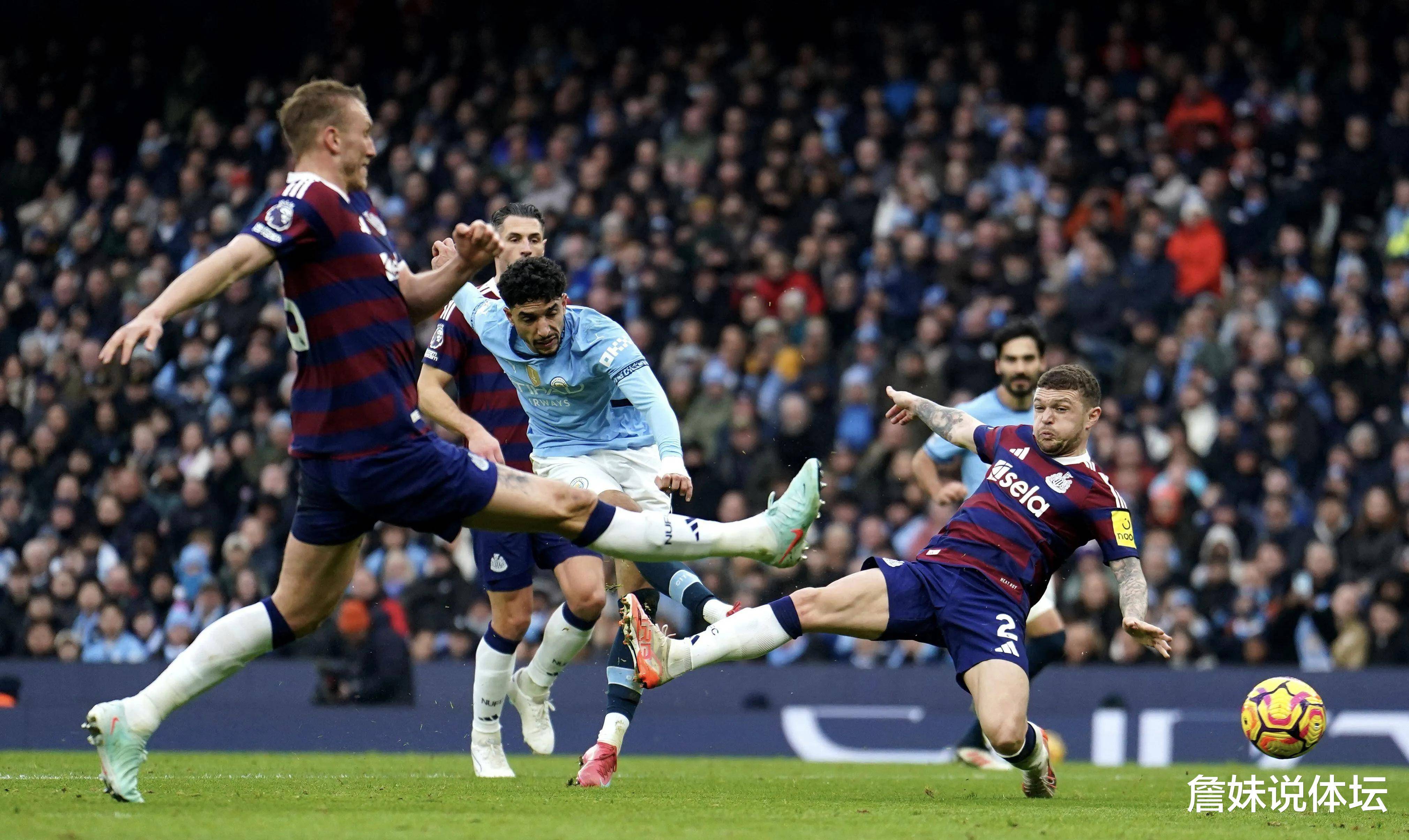 曼城客场大胜桑德兰，继续追赶领头羊