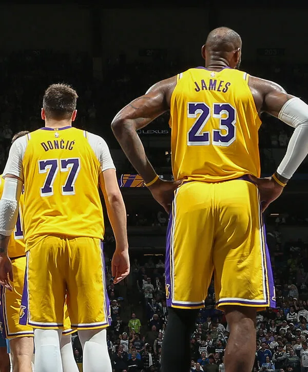 开云体育中国-包含土耳其男篮强势独行侠，詹姆斯送出助攻的词条