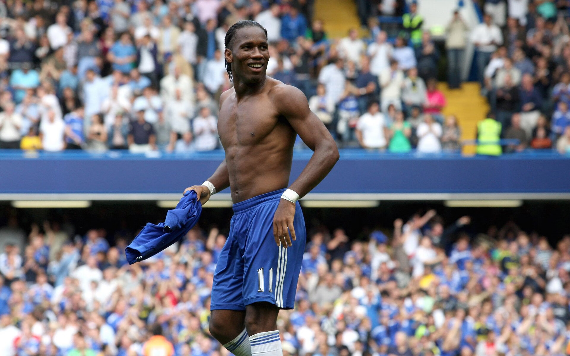 开云APP-莱奥单骑撕裂蓝军防线，雷恩疾风骤雨般的连续得分哲学